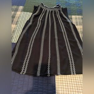 White House Black Market size 6 cami